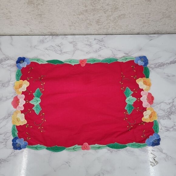 Vintage Placemat Set Red and Blue with Hand Embroidered Flowers Leaves 4pc - Picture 12 of 12
